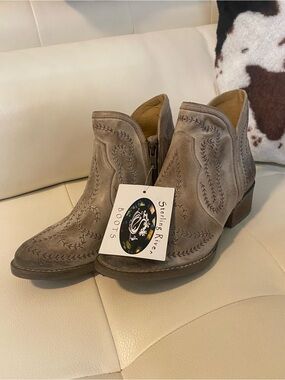 Sterling River Taupe Suede Western Ankle Boots